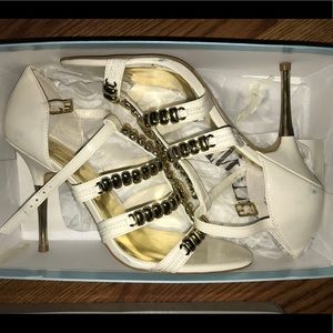 I.n.c. White heel with gold